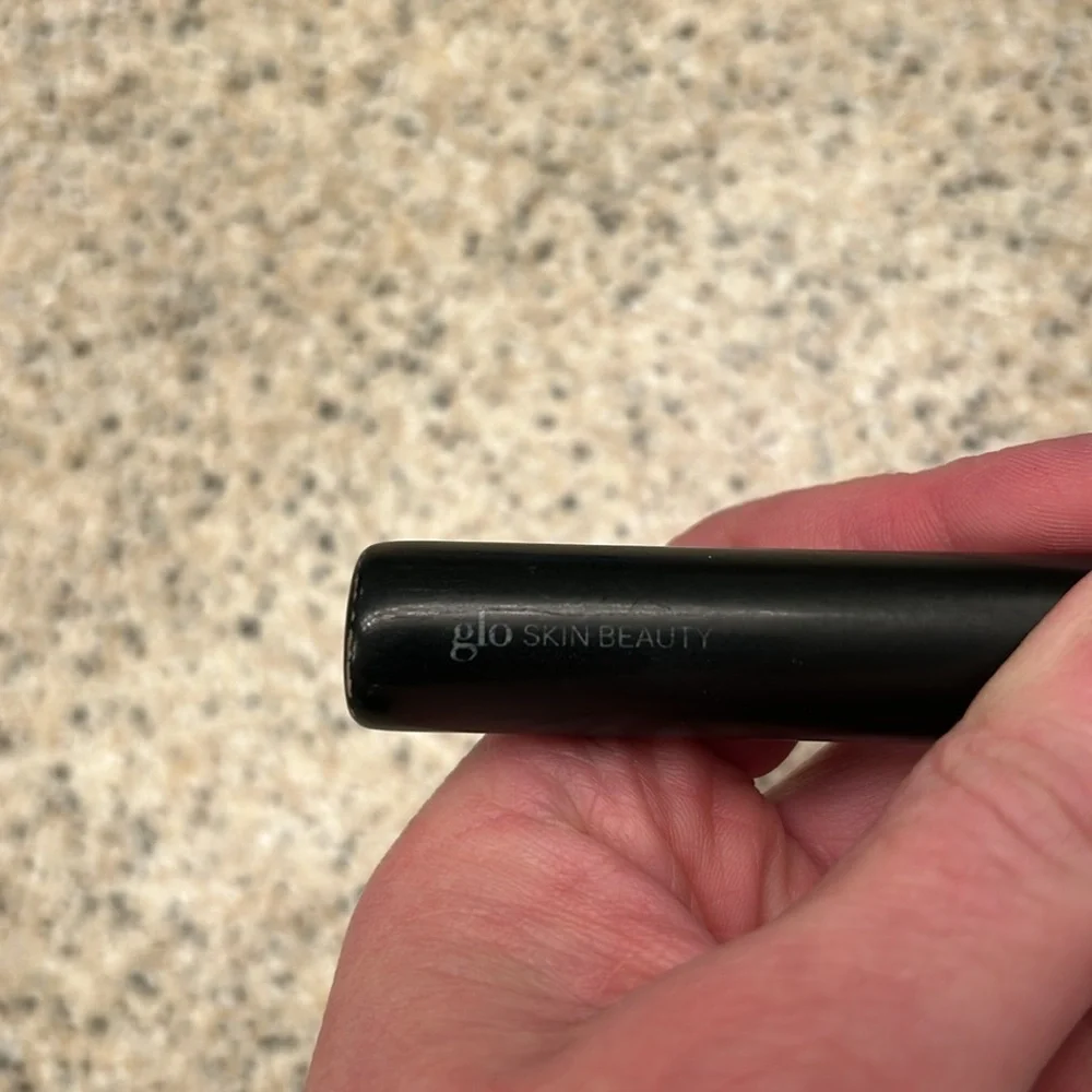 GLO skin beauty makeup brush
